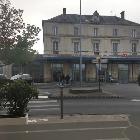 Le Lotus Hotel Niort