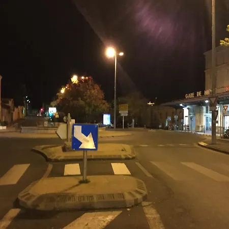 Le Lotus Hotel Niort