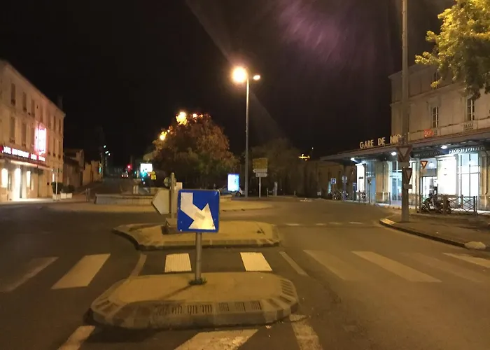 Le Lotus Hotel Niort